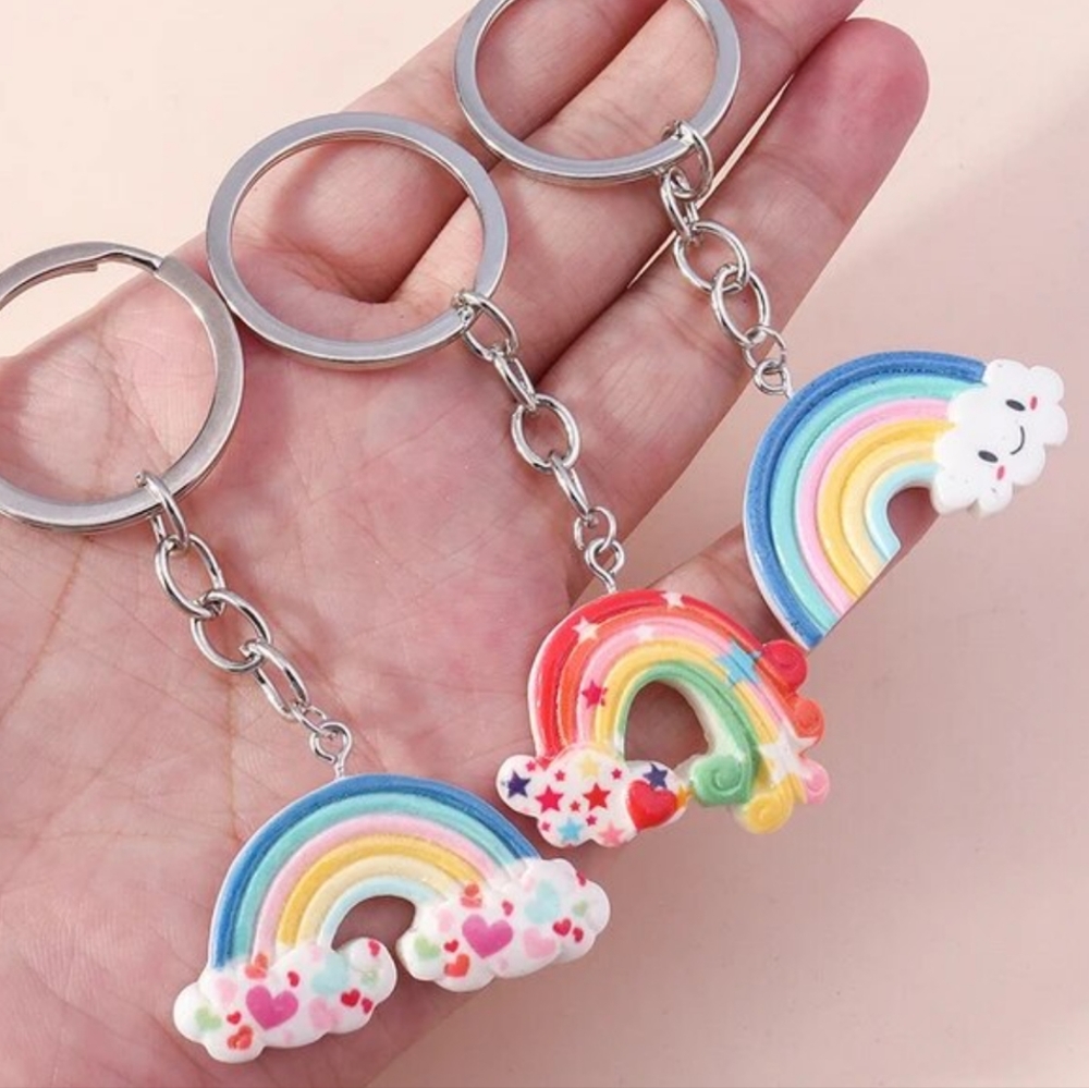 3 🌈 keychains - Picture 2 of 4